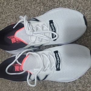 Womens 7.5 new balance never worn